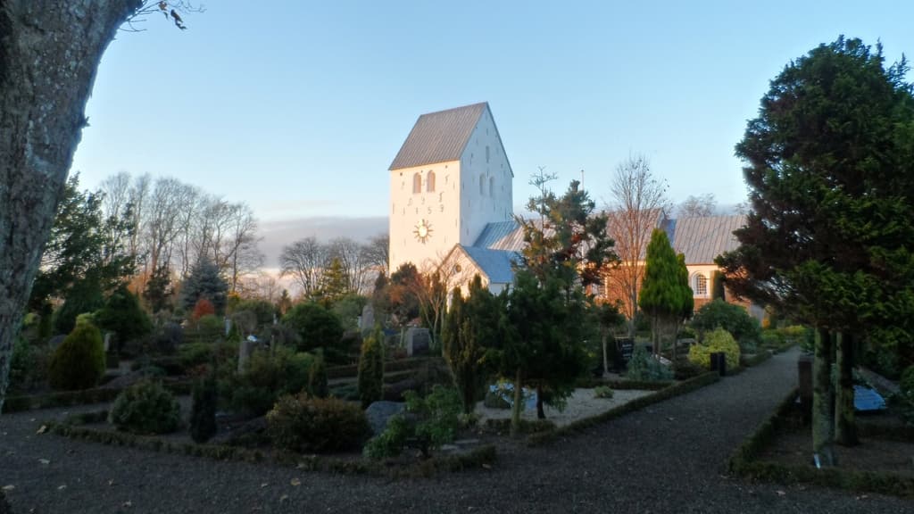 Hellevad Church