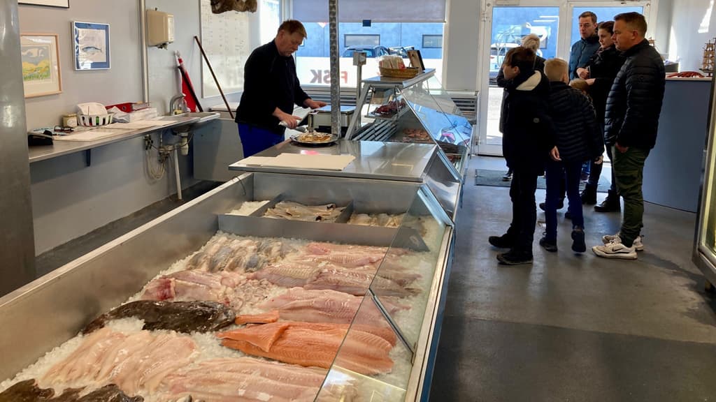 Fisken Hirtshals (fish shop)