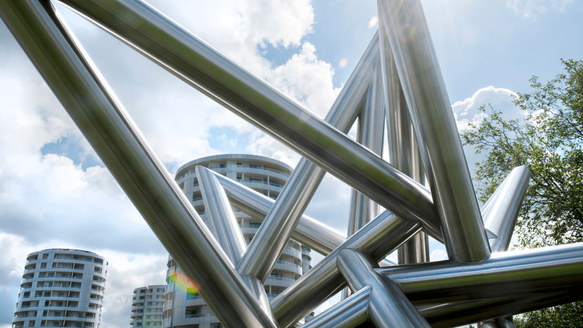 Die Skulptur bei den Fünf Schwestern