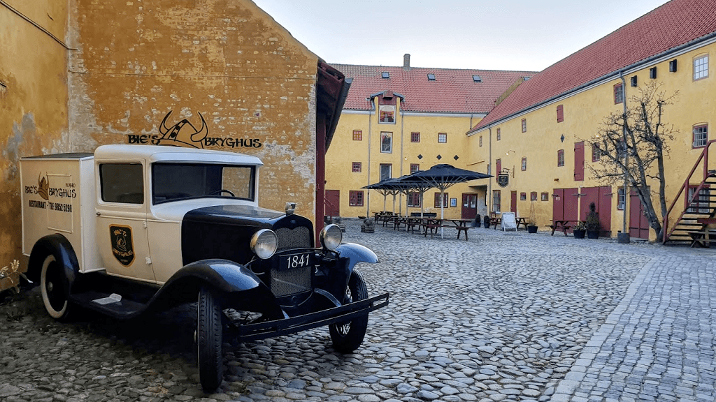 Bies Gård