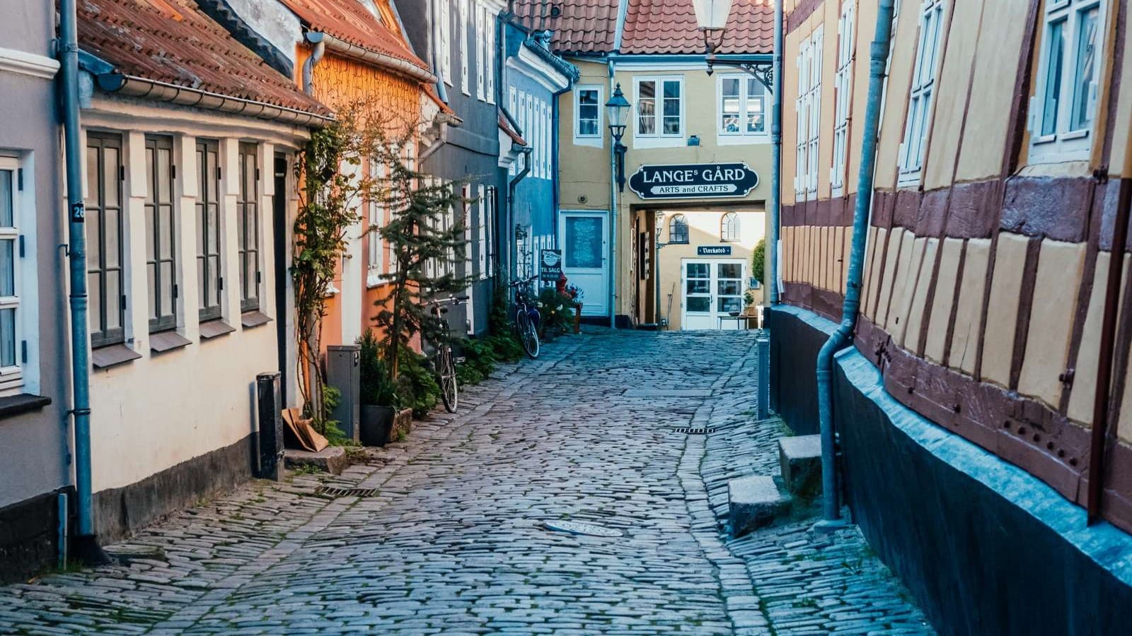 Hjelmerstald